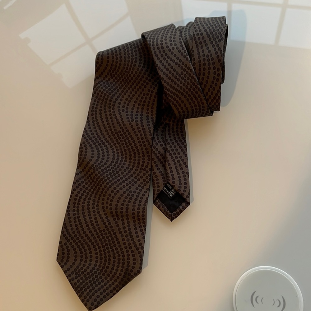 Lightly used tie 💯 silk